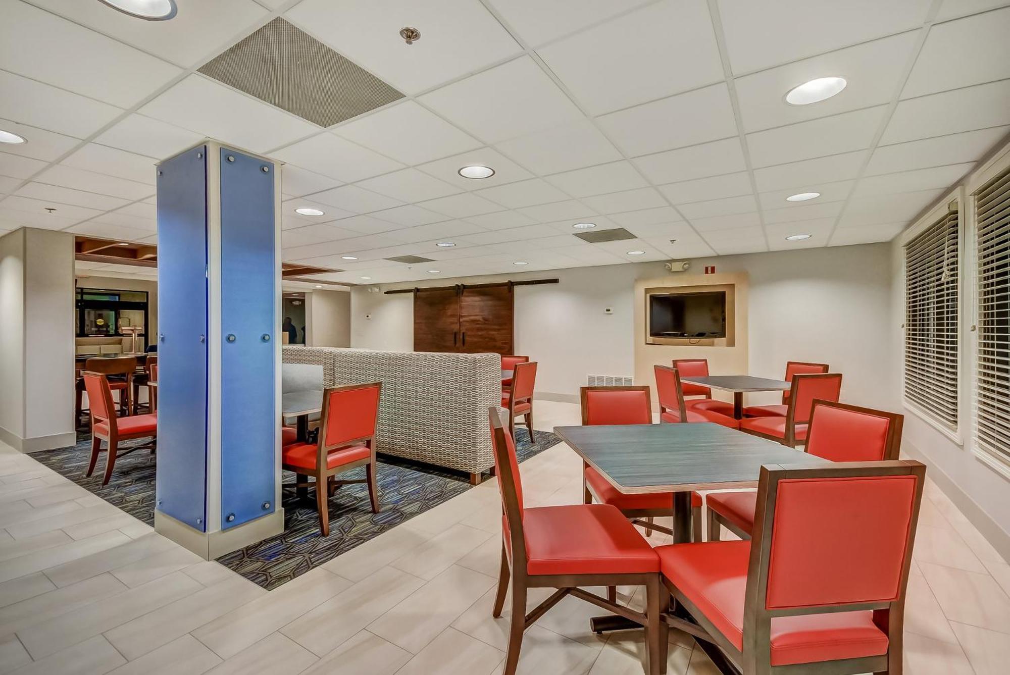 Holiday Inn Express & Suites Greenville Airport I85 By Ihg Bagian luar foto