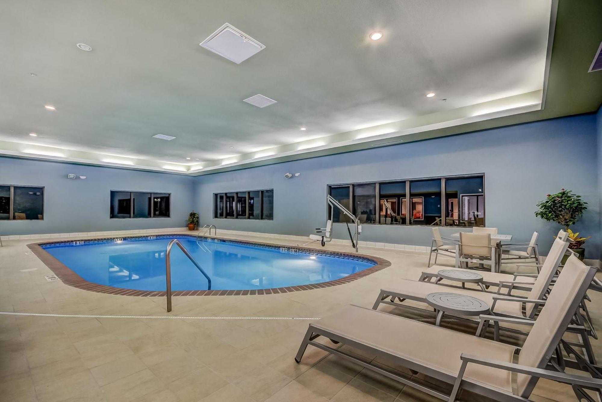 Holiday Inn Express & Suites Greenville Airport I85 By Ihg Bagian luar foto