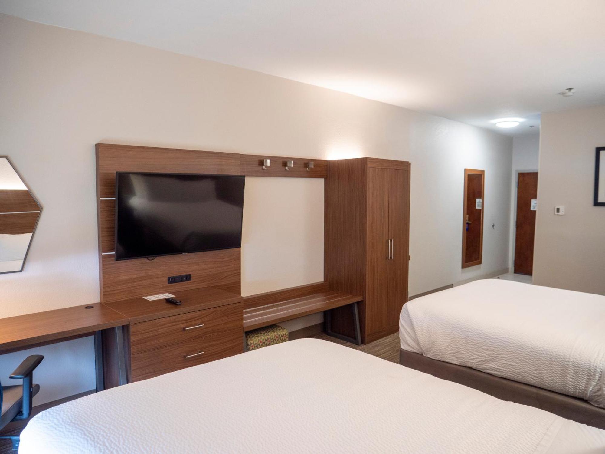 Holiday Inn Express & Suites Greenville Airport I85 By Ihg Bagian luar foto
